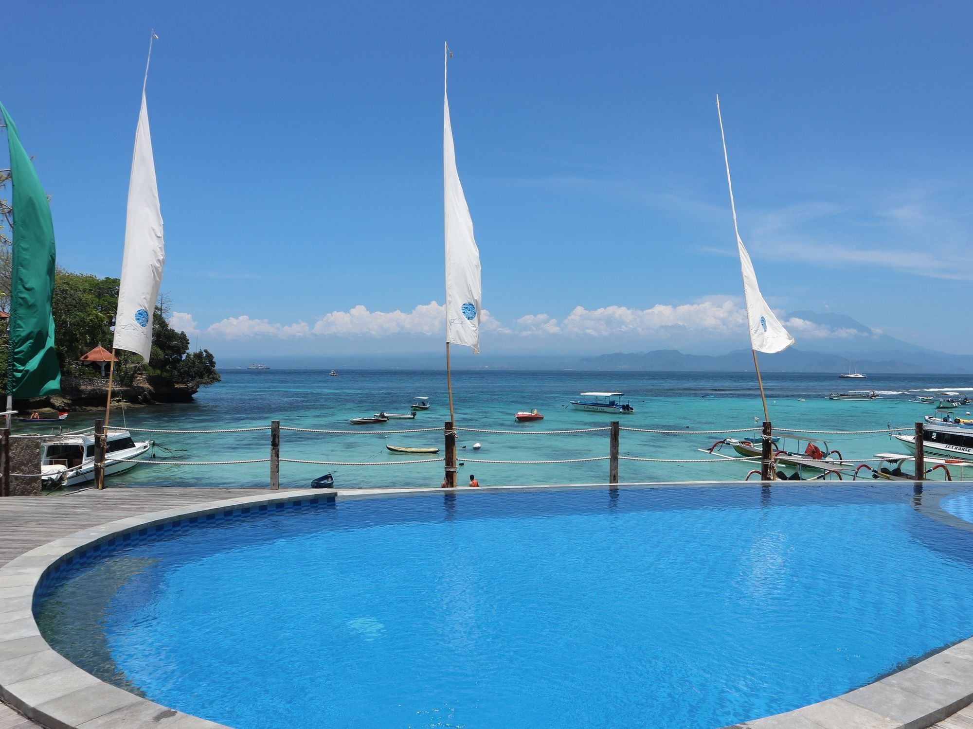 Le Nusa Beach Club Lembongan Exterior foto